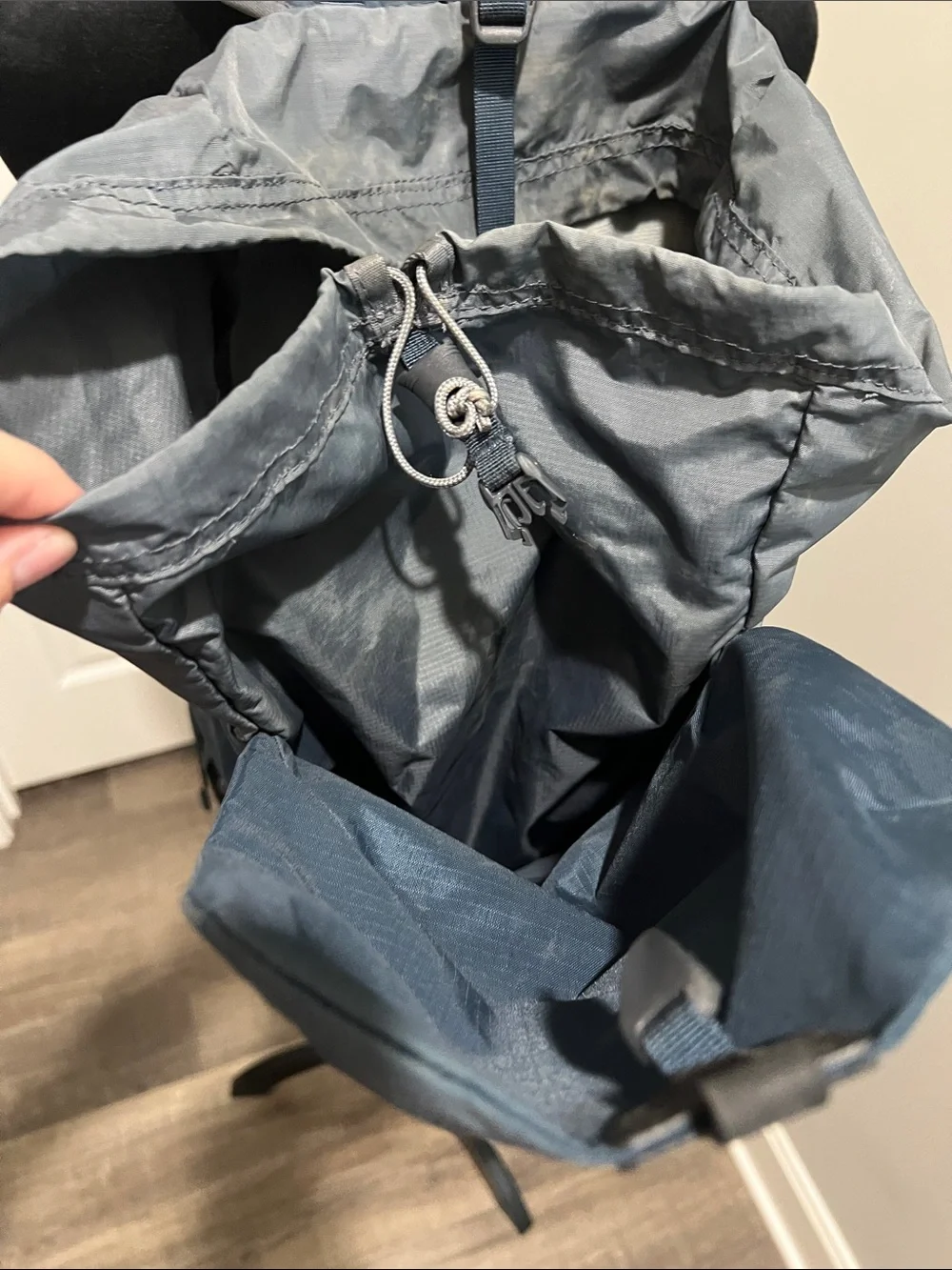 Vertx Men's Blue Lightweight Packable Backpack